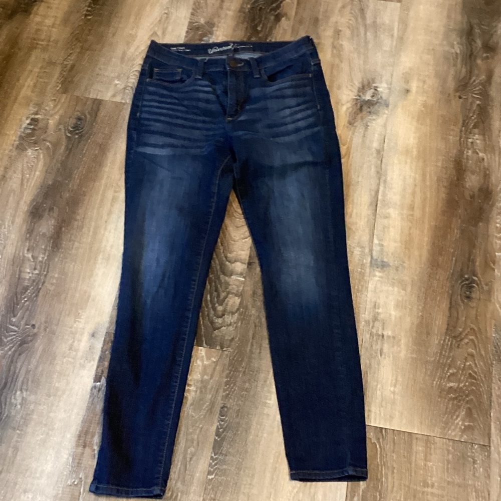 Universal Thread Dark Blue Skinny Jeans